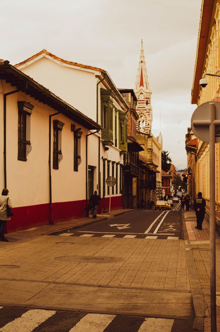 La Candelaria street with the Carmen church in the background